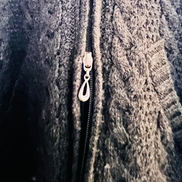 ☘️Aran Crafts Hooded Wool Cable Knit Coatigan Sweater | Made in Ireland | Med ☘️ - Picture 7 of 7